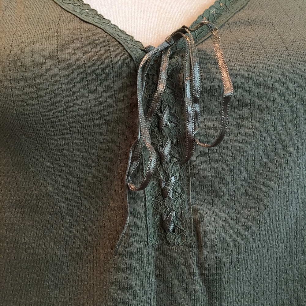 Basic Editions • Lace Trimmed Tank - Picture 3 of 7
